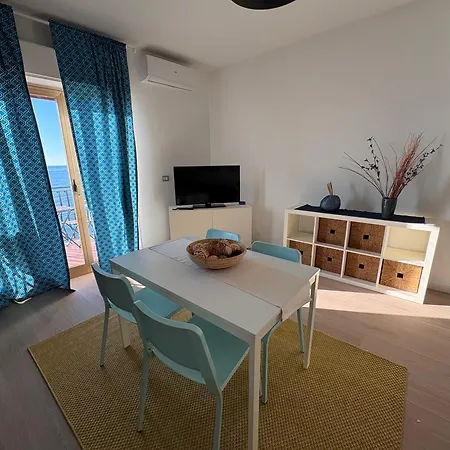 Beachfront Διαμέρισμα *
